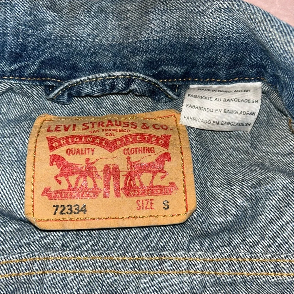 Levi’s Trucker denim jacket size S faded blue wash 100% cotton 72334 punk grunge - Picture 3 of 7
